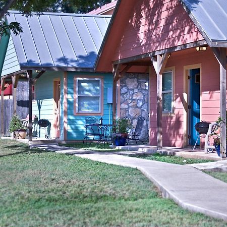 Blanco Riverside Cottages 외부 사진