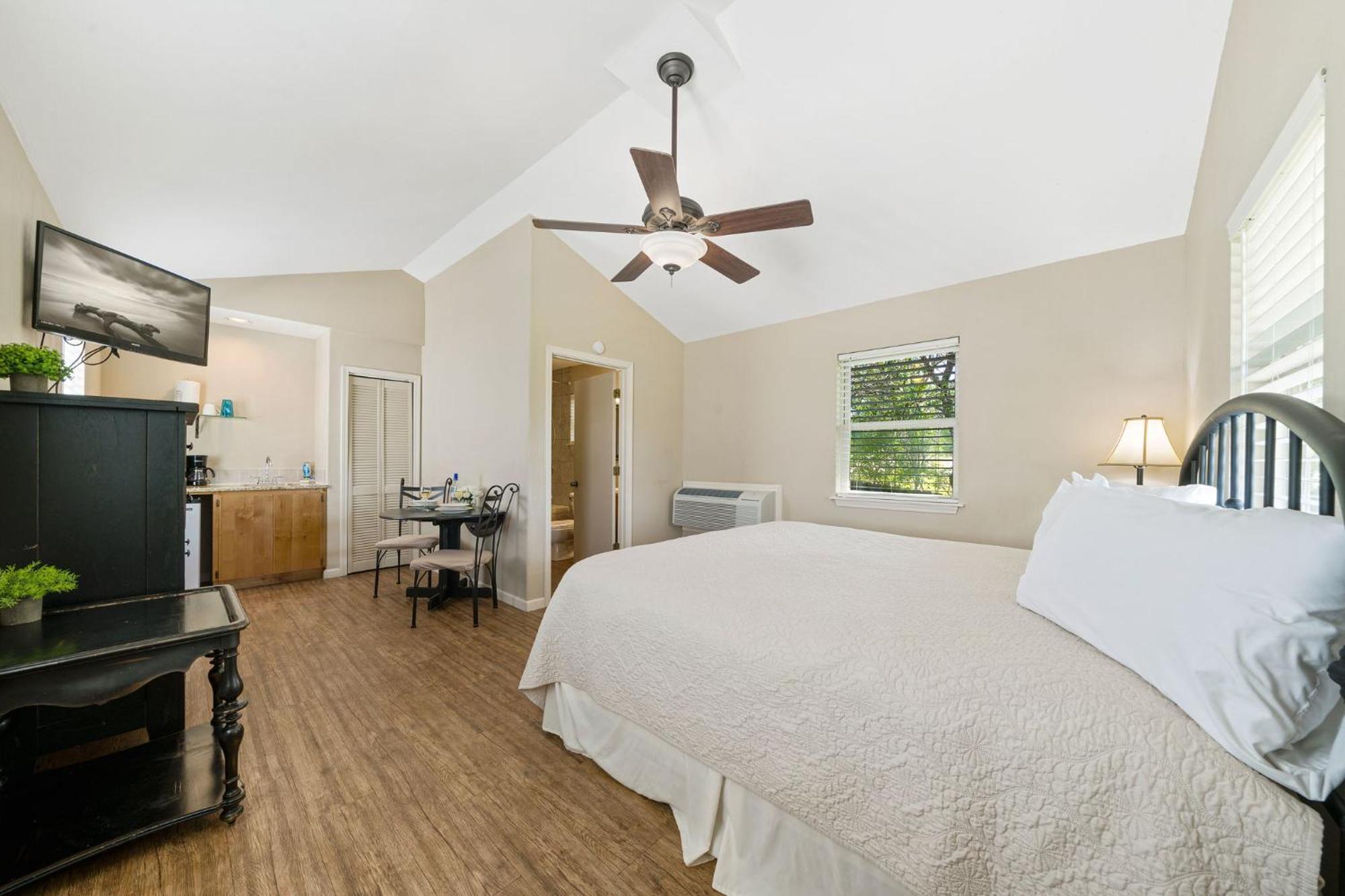 Blanco Riverside Cottages 외부 사진