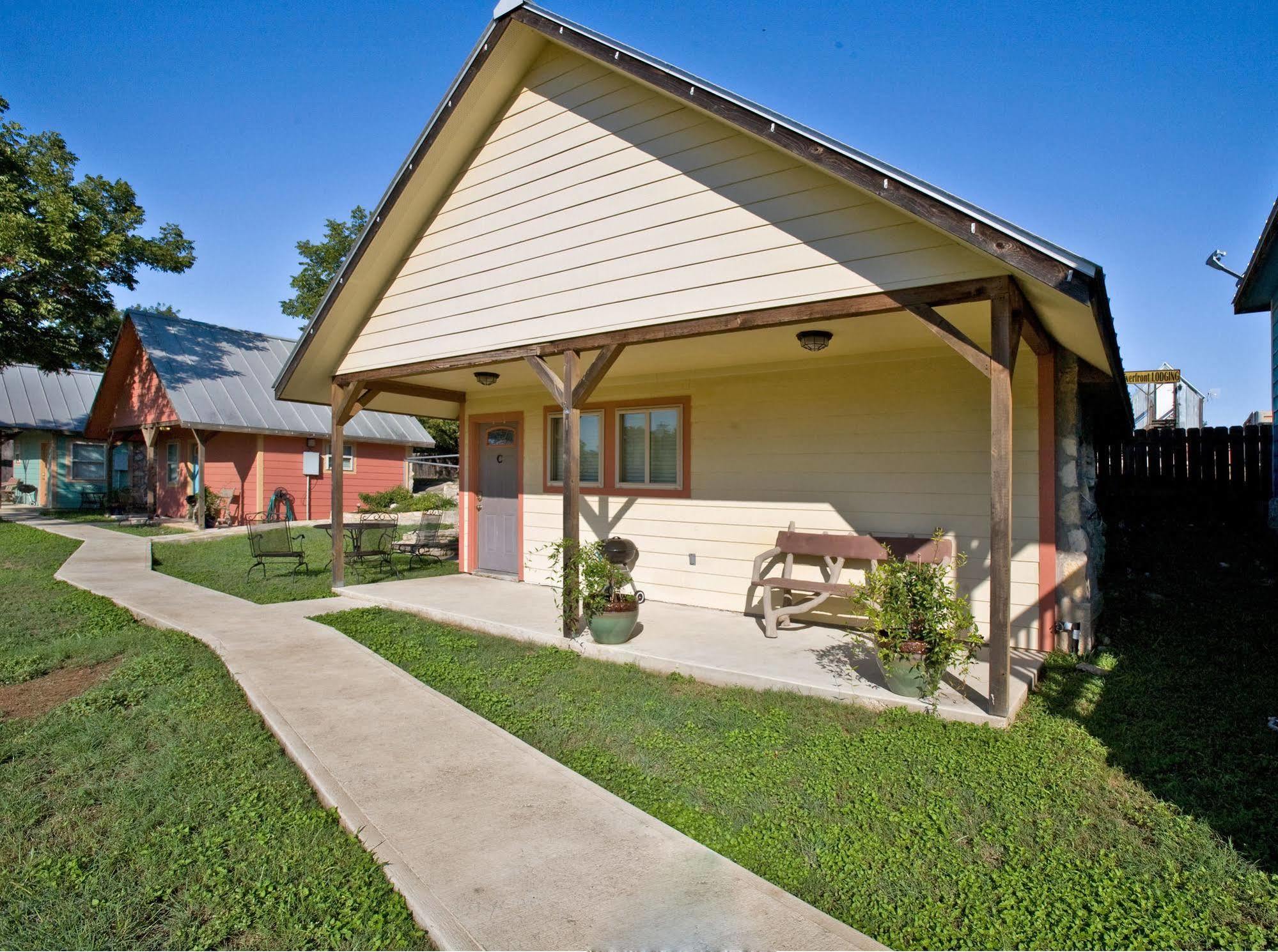 Blanco Riverside Cottages 외부 사진